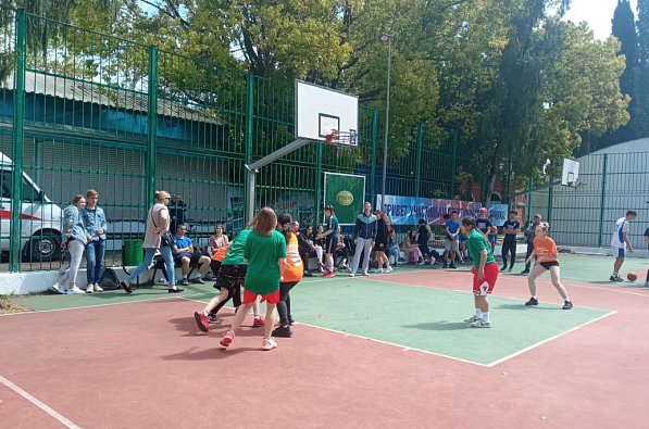 Новость Сочи: В Сочи состоялись соревнования по баскетболу 3×3 среди студентов высших и средних специальных учебных заведений