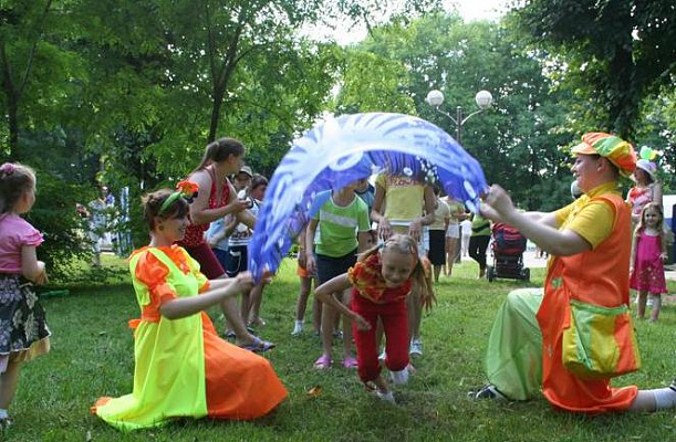 Новость Сочи: На карнавале в Сочи будут работать 5 дневных интерактивных площадок для детей. 25 мая 2019
