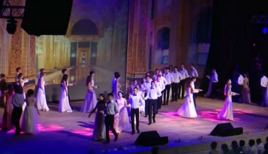 Новость Сочи: В концертном зале «Фестивальный» проходит бал Сочинских выпускников 25.06.2019