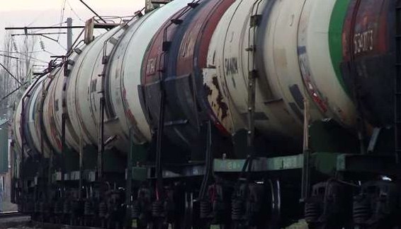 Новость Сочи: Сошедшие с рельсов цистерны в Абхазии остановили поезд Сухум – Москва