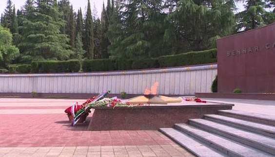 Новость Сочи: Мемориал в Сочи осквернили вандалы личности виновные в этом устанавливаются