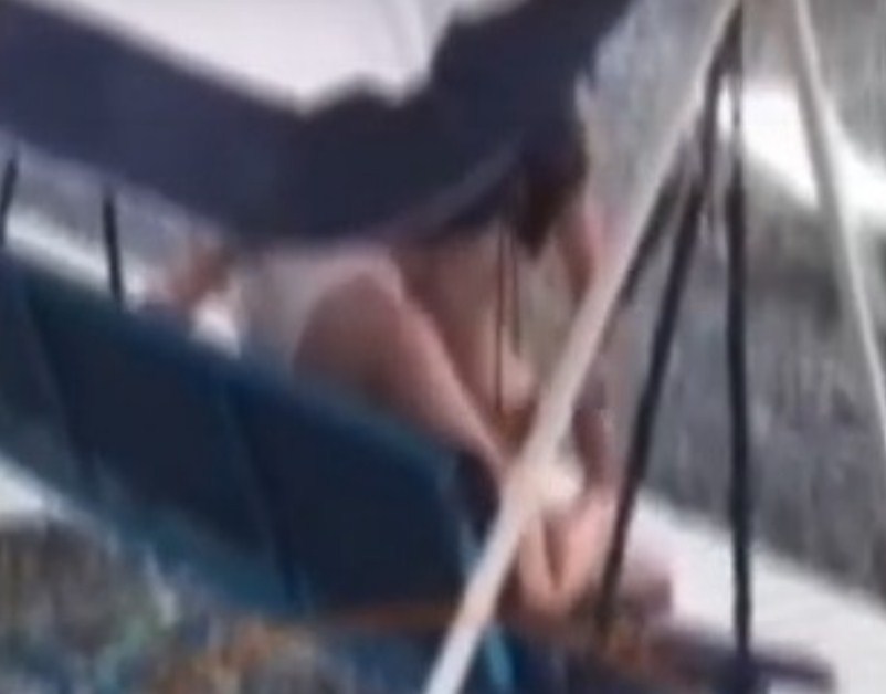 Новость Сочи: Задержание в Сочи парочки занимавшуюся интимом на пляже прямо во время процесса видео