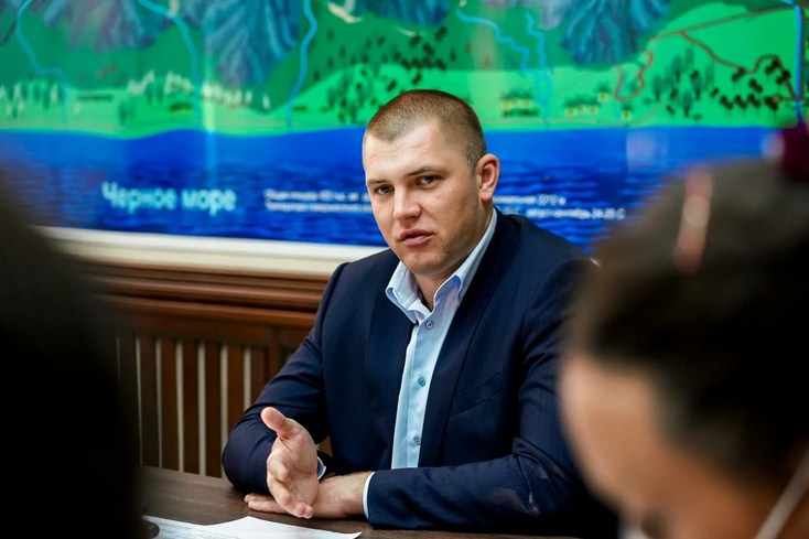 Новость Сочи: Денис Юрковский вице-мэр Сочи покинул свой пост в апреле 2021 года
