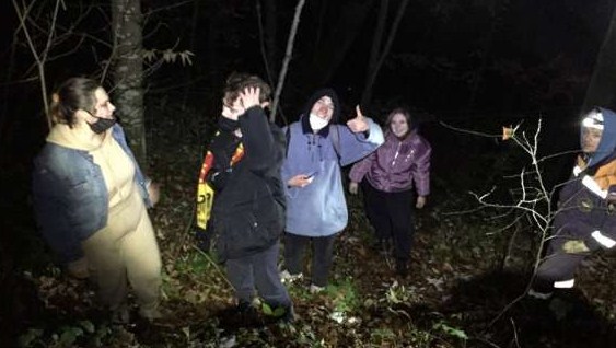 Новость Сочи: В Сочи спасатели Хостинского подразделения помогли заблудившимся туристам из Твери