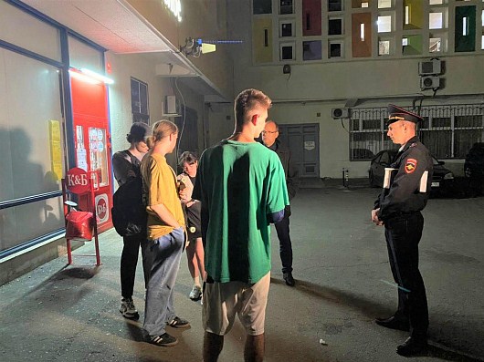 Новость Сочи: В Сочи появилось движение волонтеров общественного порядка по инициативе мэра Алексея Копайгородского