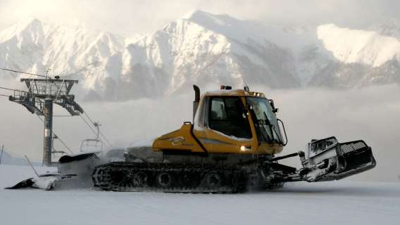 Новость Сочи: В горах Сочи высота снега достигла 3,5 метра осторожно лавиноопасно