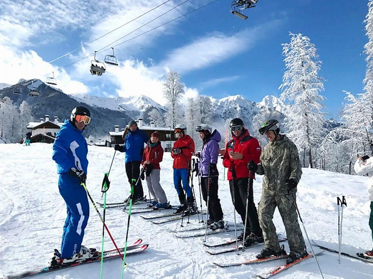 Новость Сочи: В Сочи обсуждают ввод свода правил поведения на горнолыжных курортах