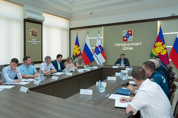 Новость Сочи: Алексей Копайгородский провел заседание городского оперативного штаба по проведению Летнего курортного сезона в Сочи 2022