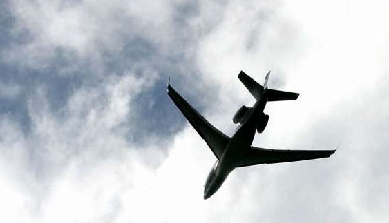 Новость Сочи: В самолет ударила молния, следовавшего по курсу Екатеринбург - Сочи